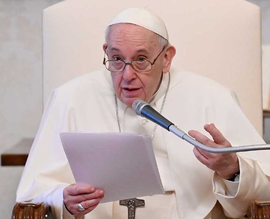 El Papa Francisco advirtió de los riesgos de la inteligencia artificial en el periodismo