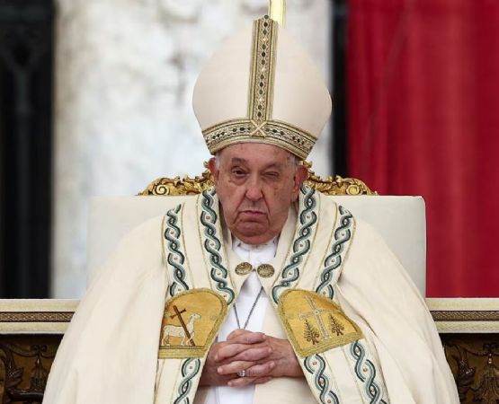 El Papa Francisco canonizó a 14 nuevos santos y aprovechó para enviar un fuerte mensaje