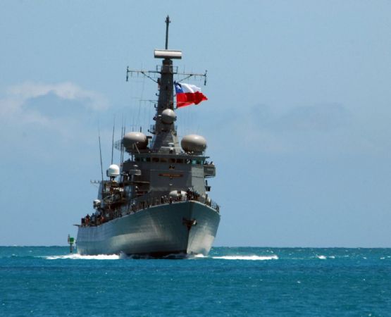 La armada de Chile refuerza la vigilancia en el estrecho de Magallanes