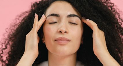 Tu nuevo ritual antiedad: yoga facial, el lifting natural que seguro no conocías