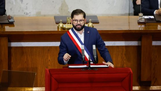 Gabriel Boric condena los bombardeos de Estados Unidos a centrales nucleares en Irán
