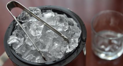 El truco con hielo que parece mágico, pero podría arruinar tus utensilios de cocina