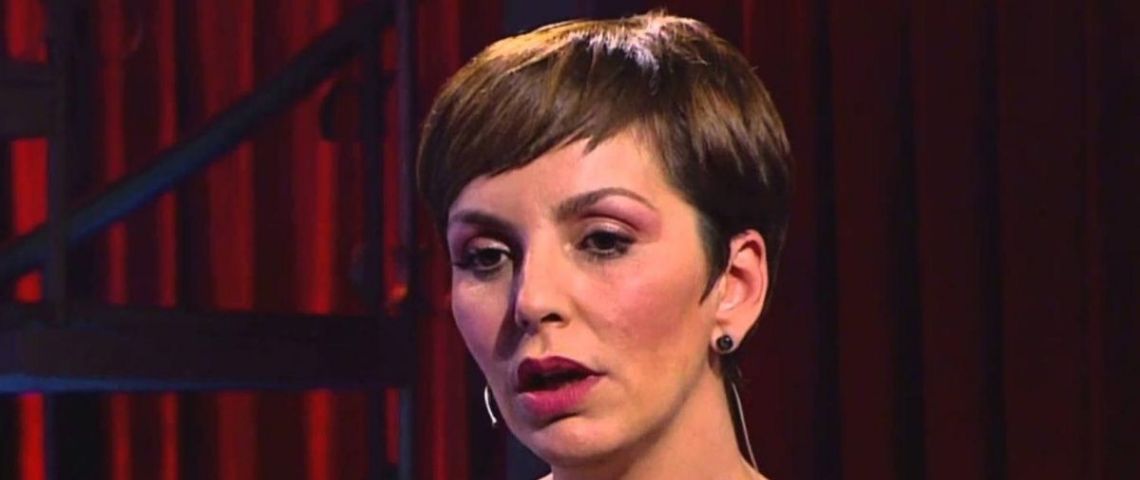 Fran García Huidobro escucha el relato más duro desde su entorno cercano
