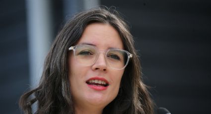 Camila Vallejo se prepara para volver tras seis meses fuera de la escena política