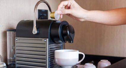Así se limpia la cafetera para que el café siempre sepa como recién hecho