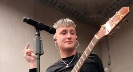 Kidd Voodoo paraliza el Metro de Santiago con un show gratuito