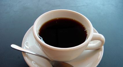 ¿Cómo se ve afectada la presión arterial por el café?