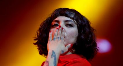 Mon Laferte deslumbra a fanáticos y amigos con una inesperada noticia