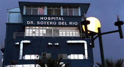 Un camión arrasó con el tendido eléctrico en el acceso al Hospital Sótero del Río