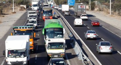 Casi 300 mil vehículos salieron de Santiago durante el fin de semana largo