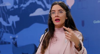 Camila Vallejo responde a los cuestionamientos internacionales de la democracia en Chile