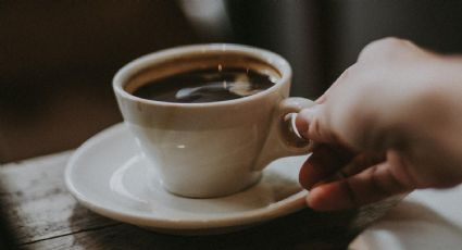 Por qué es bueno tomar café y té a diario pasados los 45