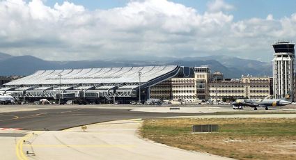 Tensión en Francia: evacuaron ocho aeropuertos y el Palacio de Versalles por alertas de atentado