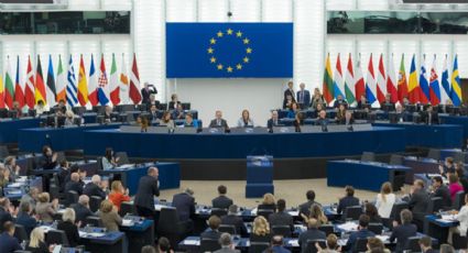 Parlamento Europeo prohíbe vehículos a gasolina y diésel en 2035