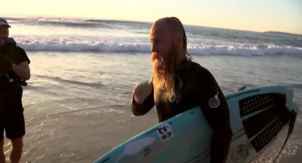 40 horas de surf entre olas y medusas: australiano Blake Johnston batió el récord mundial