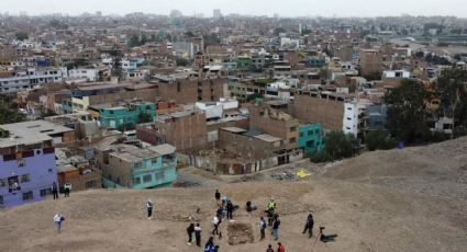 Perú: hallan una momia en medio de un basurero de Lima