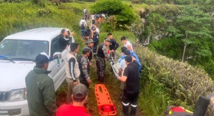 Un niño francés fue rescatado tras caer en un cráter de 100 metros en las Islas Galápagos