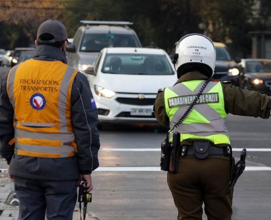 Comienza a regir la restricción vehicular en Santiago y la Región Metropolitana
