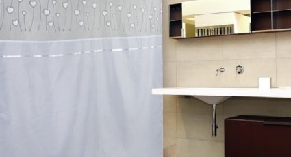 Así puedes limpiar las cortinas del baño para que queden impecables