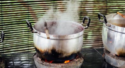 Técnica infalible para limpiar tus ollas quemadas en minutos: solo necesitarás 5 ingredientes