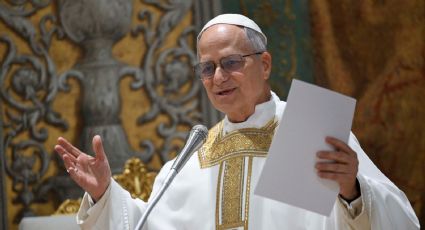 El Vaticano publica el escudo y el lema de León XIV
