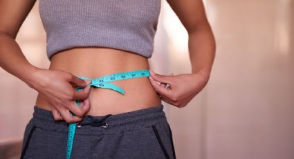 El secreto nocturno para un abdomen plano: hábitos que queman la grasa abdominal por la noche