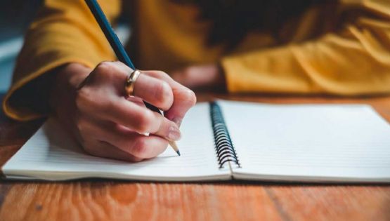 Un estudio revela por qué escribir a mano es bueno para la memoria