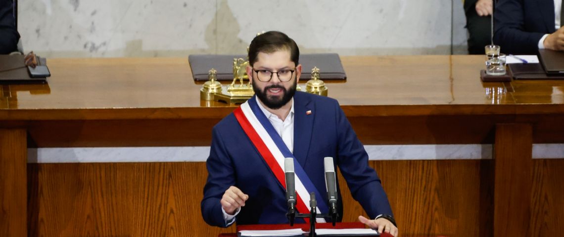 Cadem indica que hay un alza en la aprobación de Gabriel Boric tras nueve meses