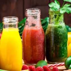 La bebida natural que sirve para limpiar el hígado de manera natural