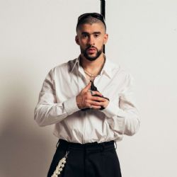 Expertos afirman que Bad Bunny ayuda a generar dopamina y serotonina con su música