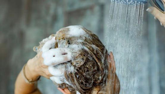 El truco viral para el cuidado del pelo que sorprende a todos